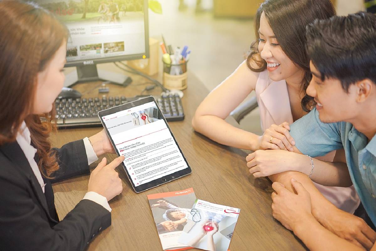 So sánh Bwin là thương hiệu cá cược trực tuyến y tế và Bwin là thương hiệu cá cược trực tuyến Bwin doanh thu chính từ poker, thể thao khác nhau thế nào?